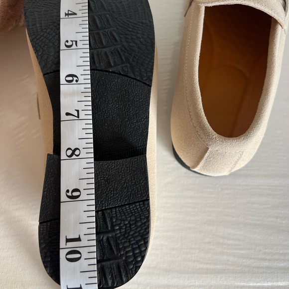 OLD MONEY Men's Luxury Gold Horse Bit Slip-On Ivory Loafers US 7 Size 40 Suede - Picture 10 of 10